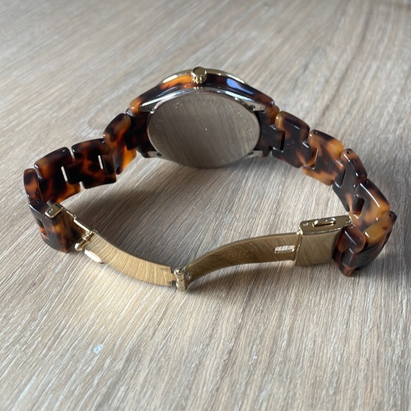 Womens Fossil Watch - Stella, tortoise shell links & gold diamond face - Picture 4 of 5